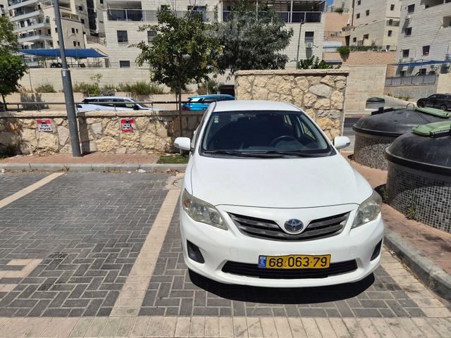 מודעת רכב טויוטה קורולה