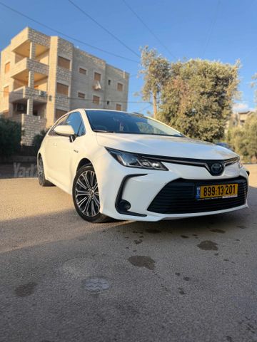 טויוטה קורולה
