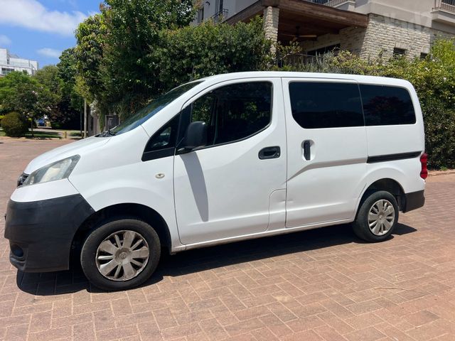 מודעת רכב ניסאן NV200