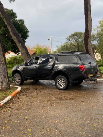 מודעת רכב מיצובישי טרייטון / L200