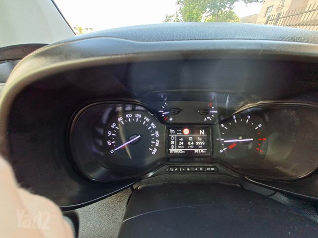 מודעת רכב סיטרואן ברלינגו