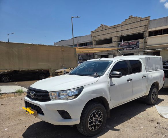 מודעת רכב טויוטה היילקס