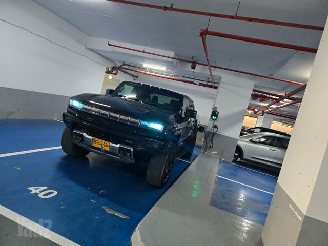 ג'י.אם.סי האמר EV