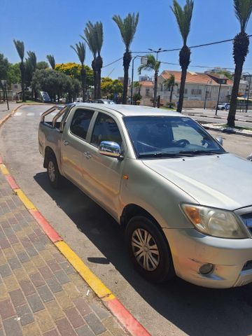 טויוטה היילקס ויגו