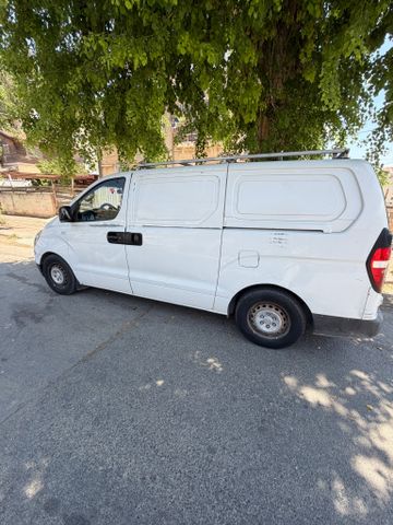 יונדאי H-1 / i800