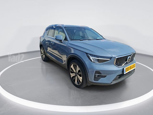וולוו XC40