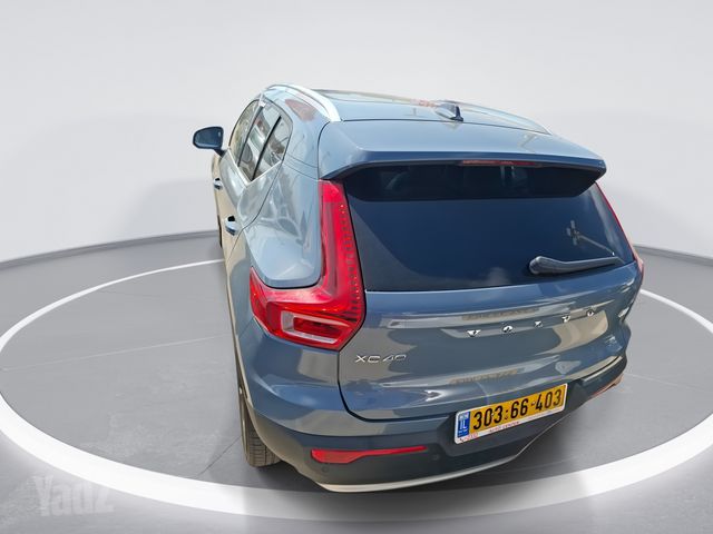 וולוו XC40