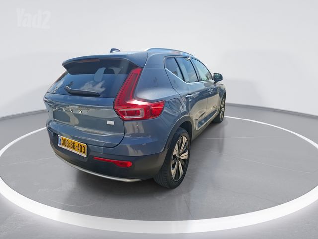 וולוו XC40