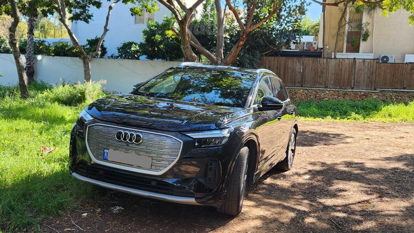 אאודי Q4 e-tron