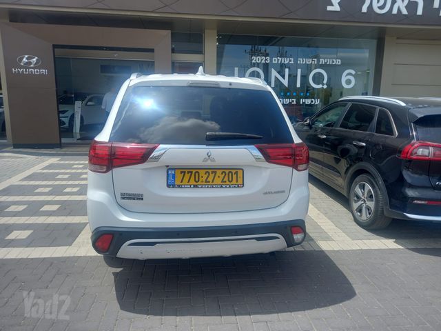 מיצובישי אאוטלנדר