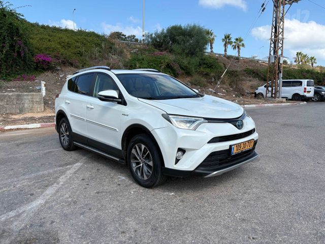 מודעת רכב טויוטה RAV4