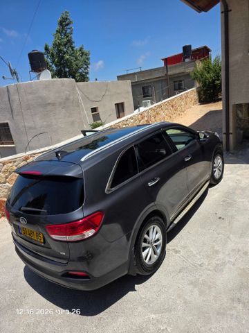 קיה סורנטו