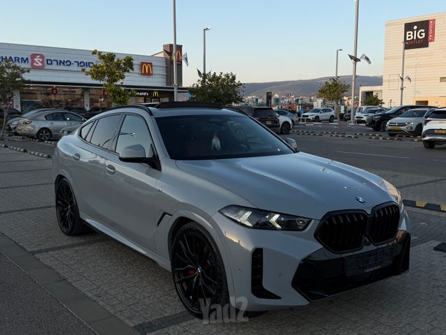 ב מ וו X6