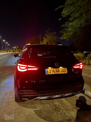 אם ג'י EHS PHEV
