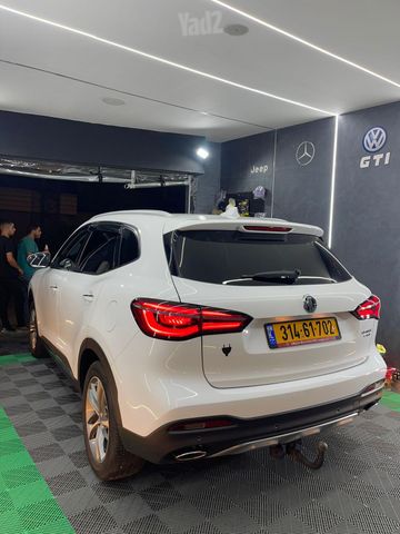 אם ג'י EHS PHEV