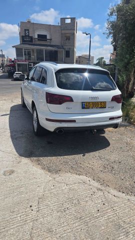 אאודי Q7