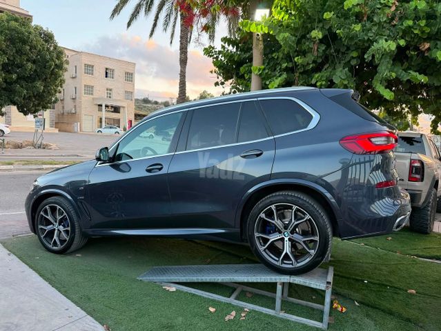 ב מ וו X5