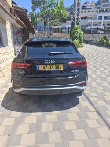אאודי Q3