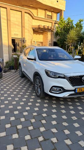 מודעת רכב אם ג'י EHS PHEV
