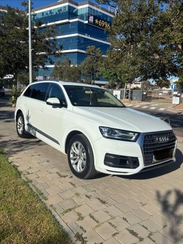 אאודי Q7