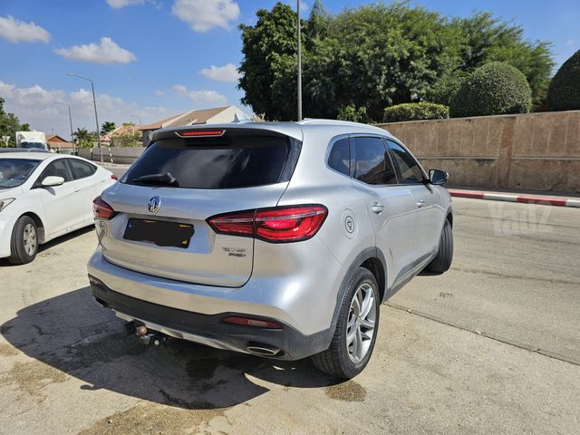 אם ג'י EHS PHEV