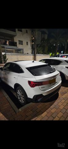 אאודי Q3
