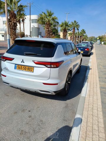 מיצובישי אאוטלנדר