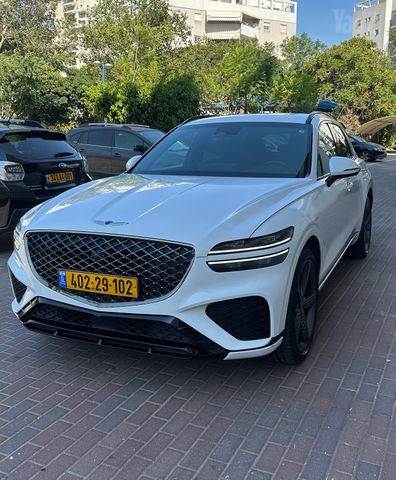 ג'נסיס GV70