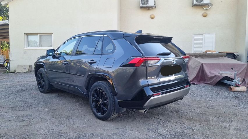 טויוטה RAV4