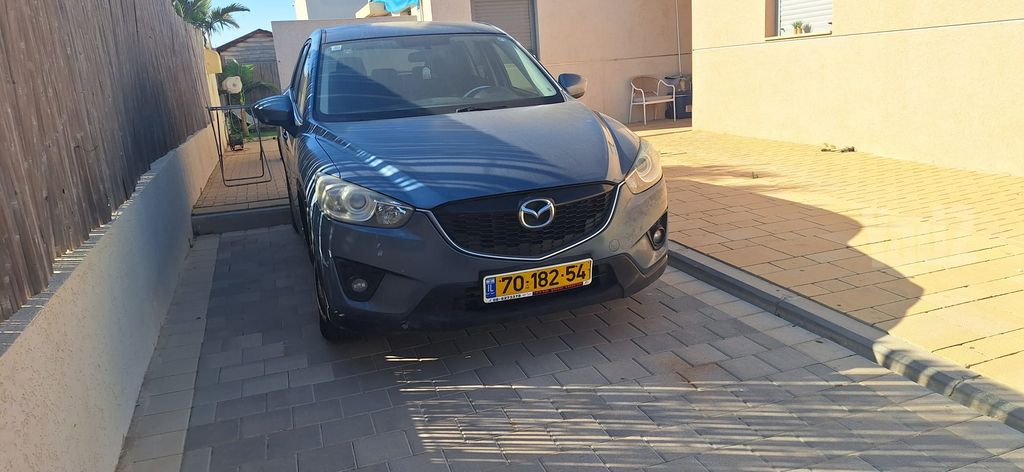 מודעת רכב מאזדה CX-5