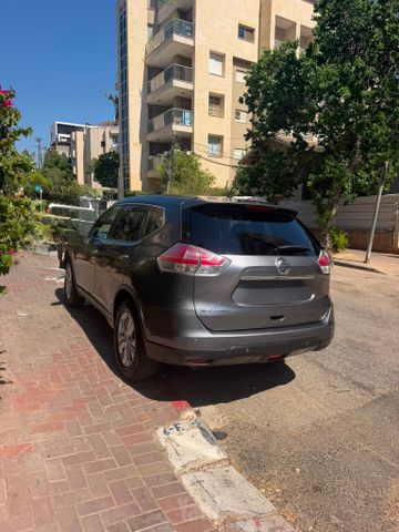 ניסאן אקס טרייל