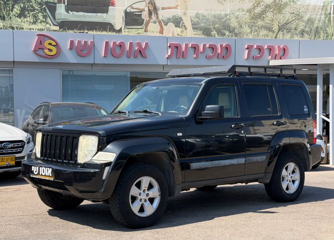 מודעת רכב ג'יפ צ'ירוקי