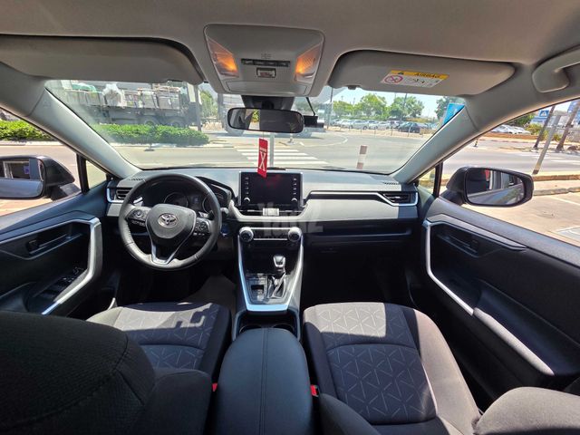 טויוטה RAV4
