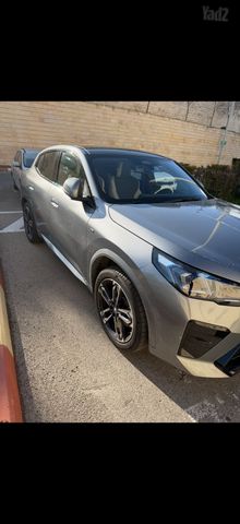 ב מ וו X2