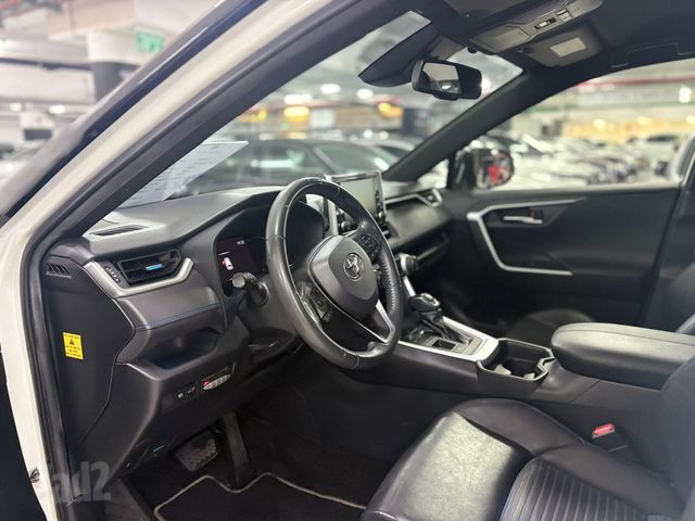טויוטה RAV4