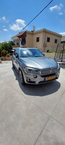 ב מ וו X5