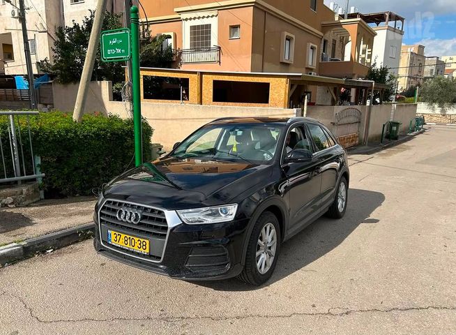 אאודי Q3