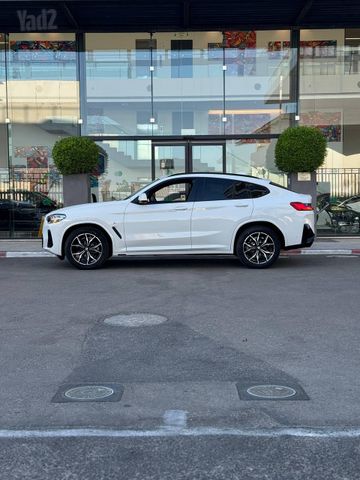 ב מ וו X4