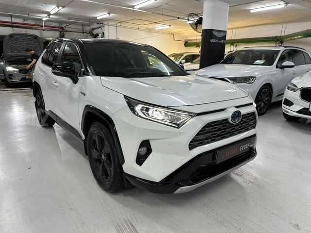 טויוטה RAV4