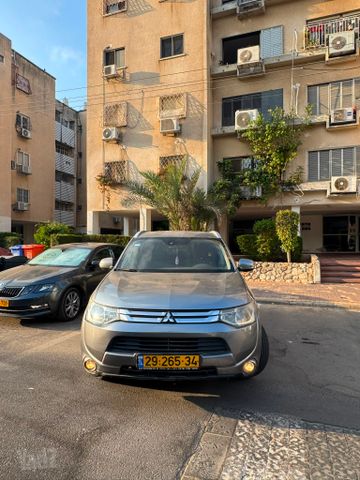 מודעת רכב מיצובישי אאוטלנדר