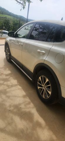 טויוטה RAV4