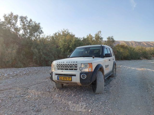 מודעת רכב לנד רובר דיסקברי