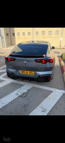 ב מ וו X2