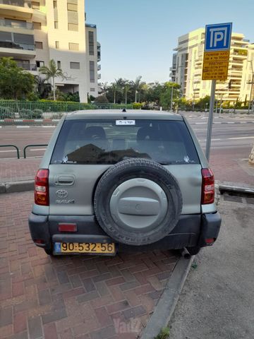 מודעת רכב טויוטה RAV4