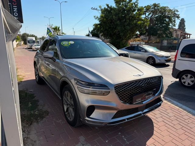 ג'נסיס GV70