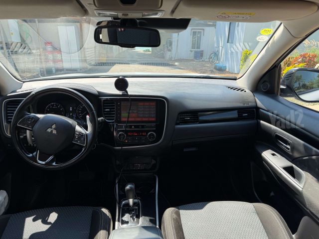 מיצובישי אאוטלנדר