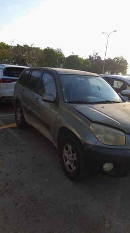 טויוטה RAV4