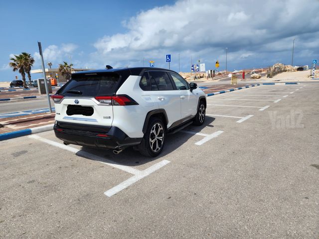 מודעת רכב טויוטה RAV4