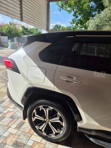 טויוטה RAV4
