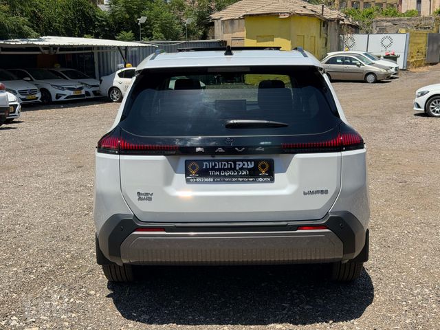 טויוטה RAV4